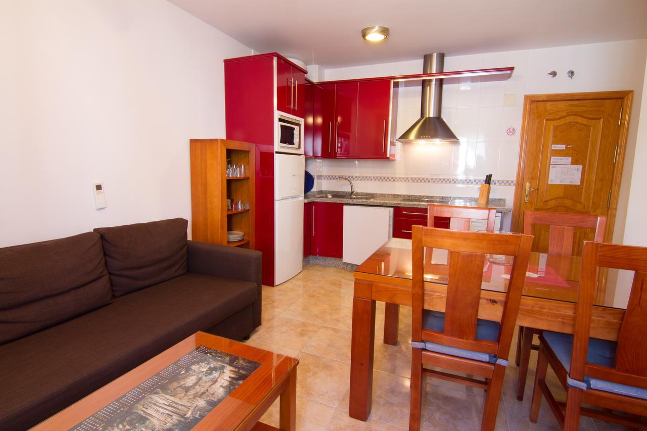 Apartamentos Manuel Martin 네르하 외부 사진