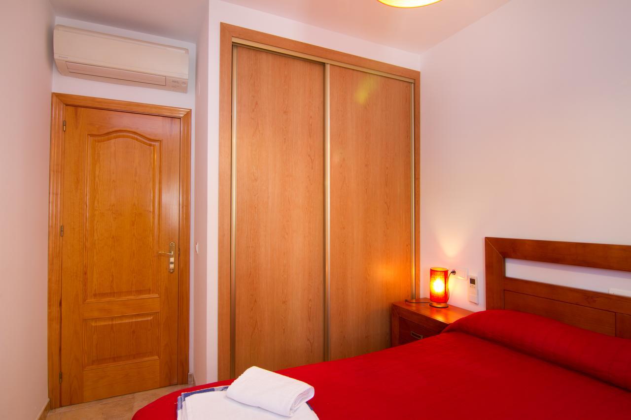 Apartamentos Manuel Martin 네르하 외부 사진