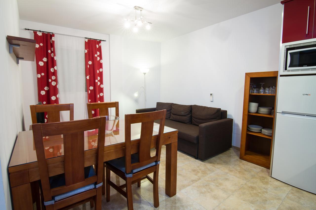 Apartamentos Manuel Martin 네르하 외부 사진